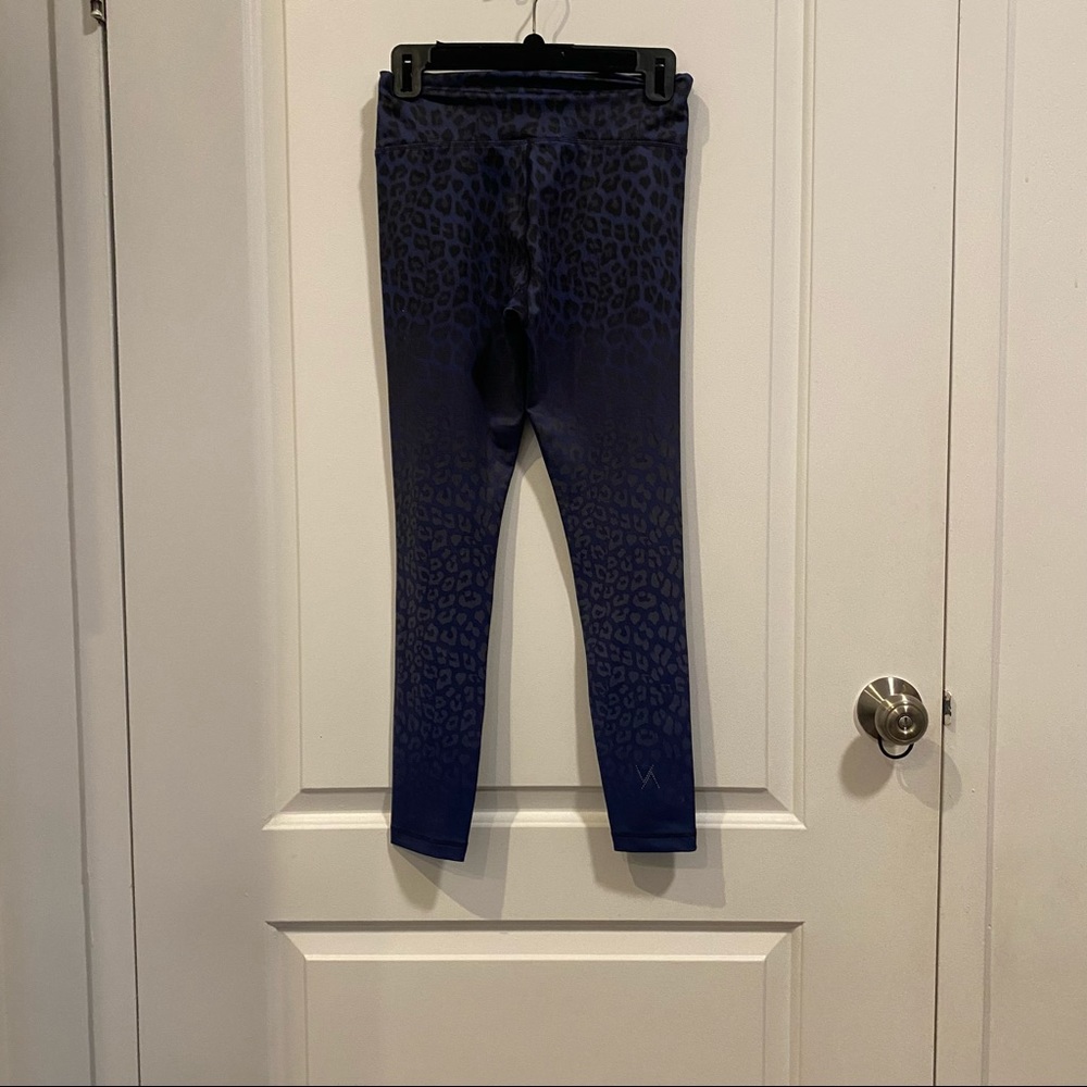Vie Active Rockwell 7/8 Navy Leopard Leggings - Picture 5 of 5
